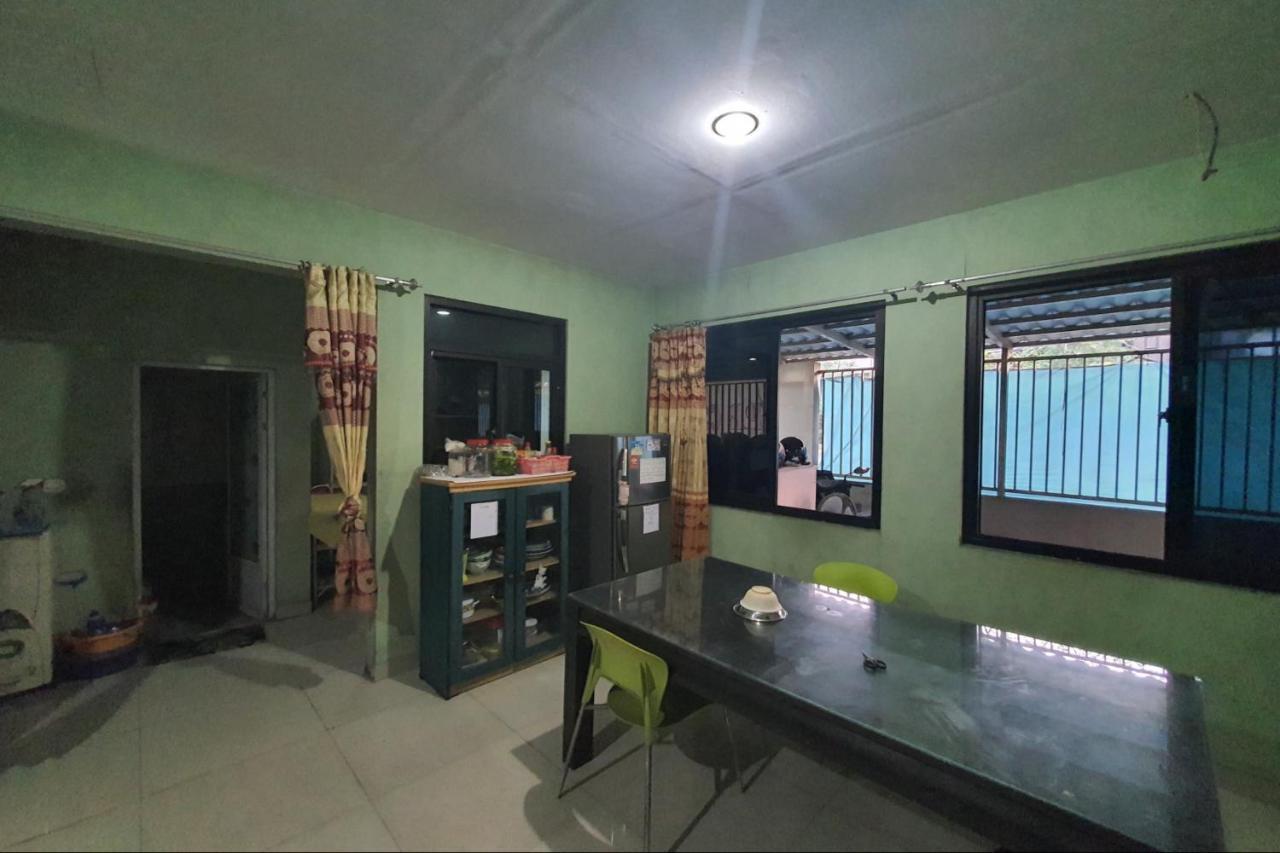 Oyo 93109 Garden Homestay 1 Tpr Surabaya Bagian luar foto