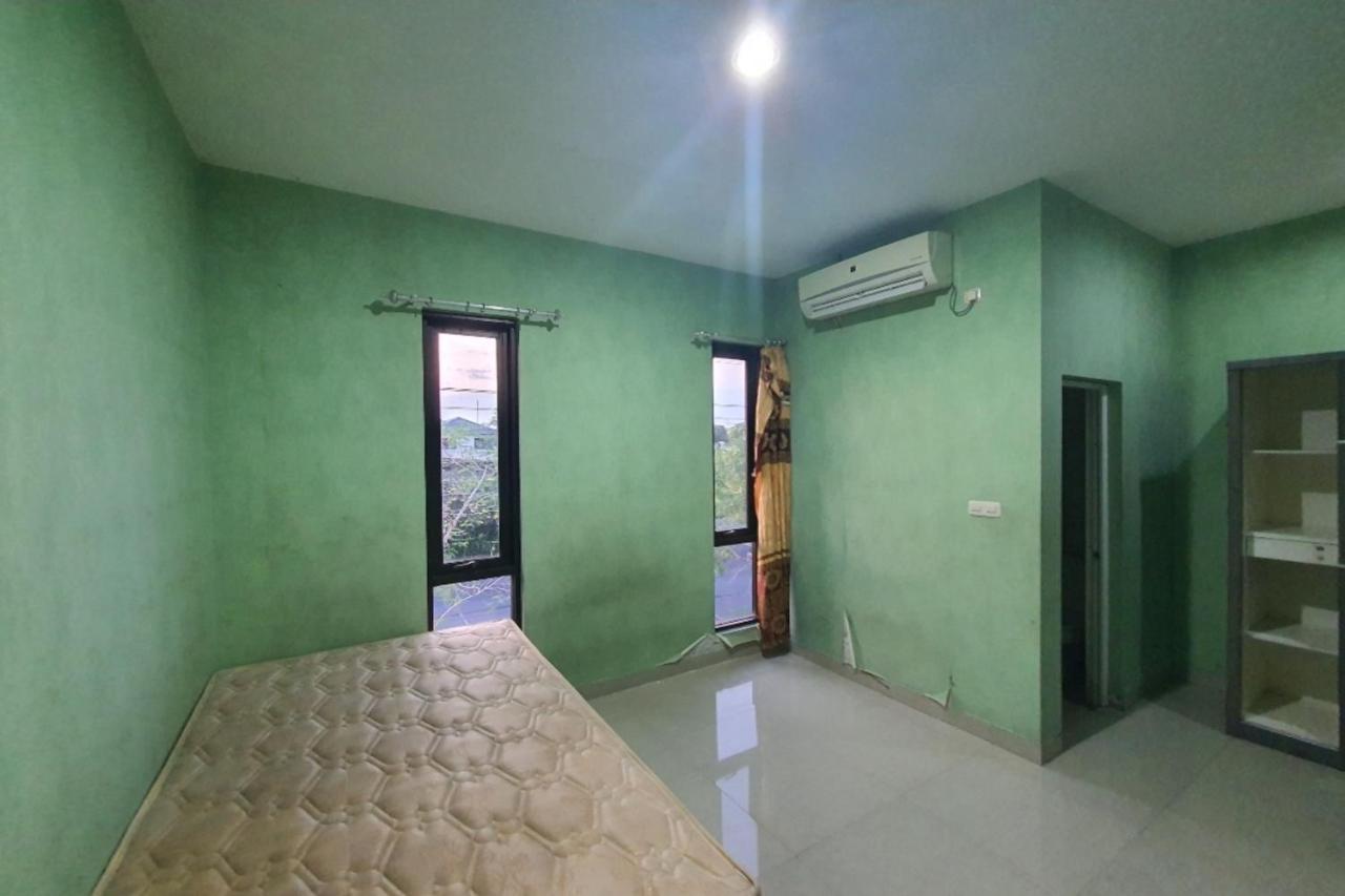 Oyo 93109 Garden Homestay 1 Tpr Surabaya Bagian luar foto