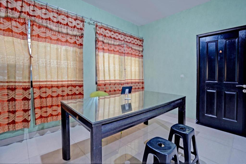 Oyo 93109 Garden Homestay 1 Tpr Surabaya Bagian luar foto